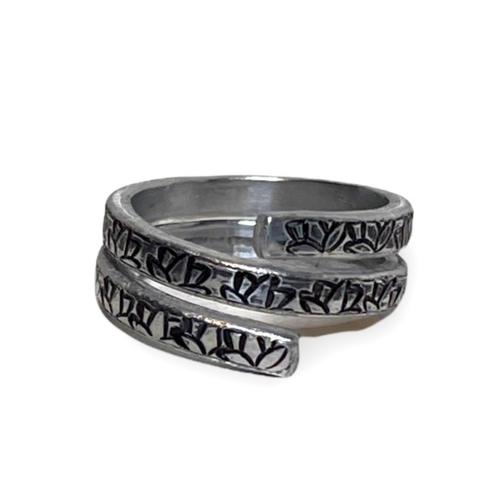 Handmade 8/9 stamped lotus blossom silver adjustable hypoallergenic wrap ring‎